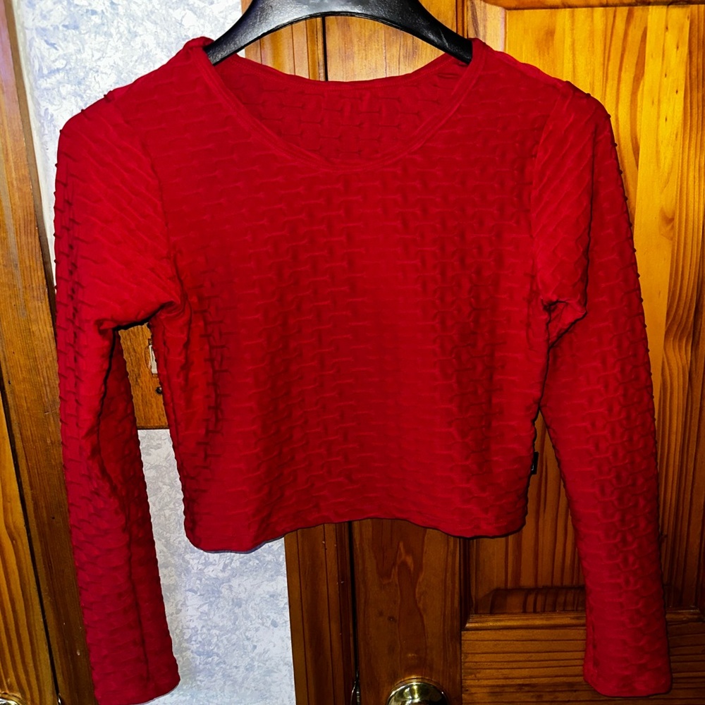 Lici Fit Red Long Sleeve Crop Top